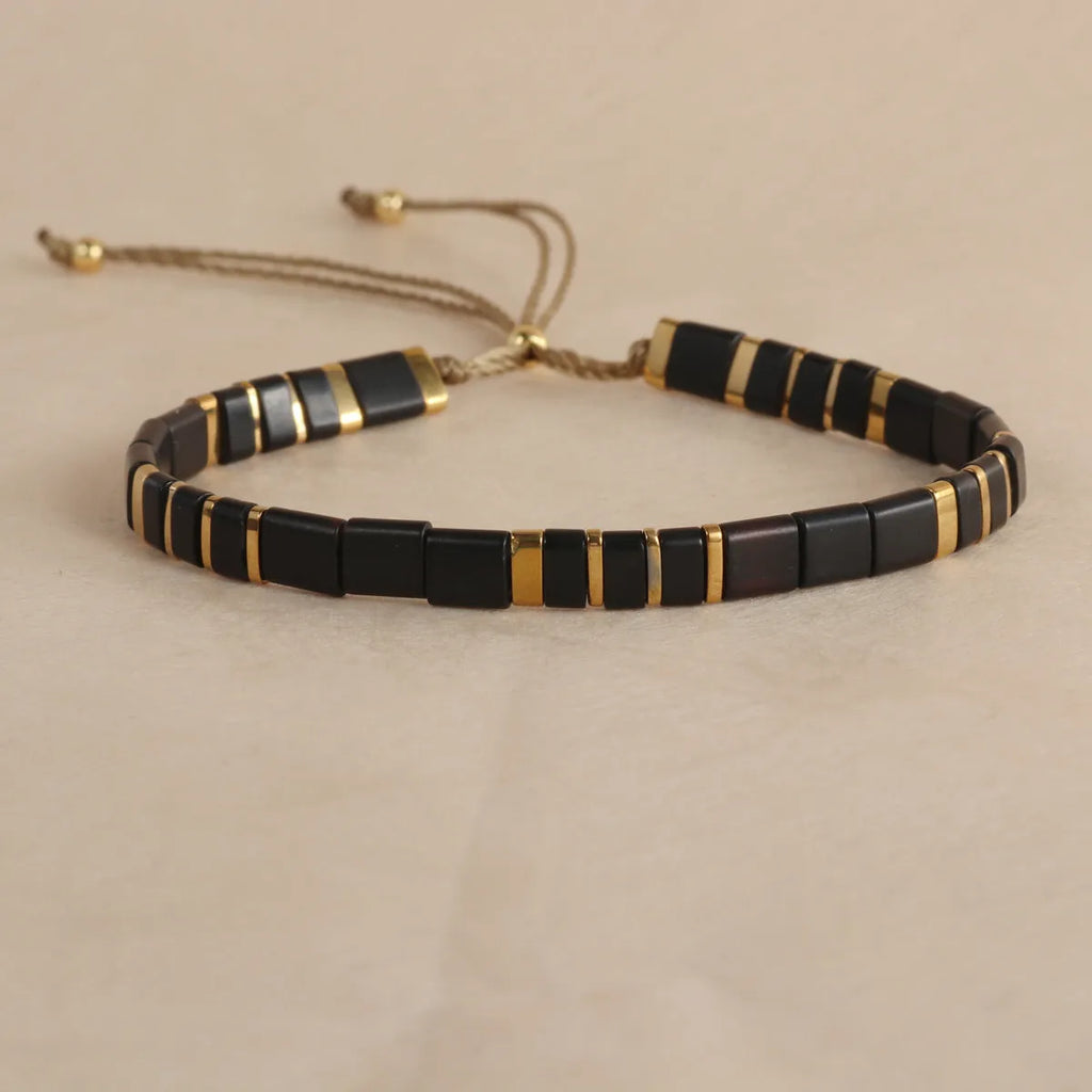 European American style pull bead bracelet with geometric designs in five colour options