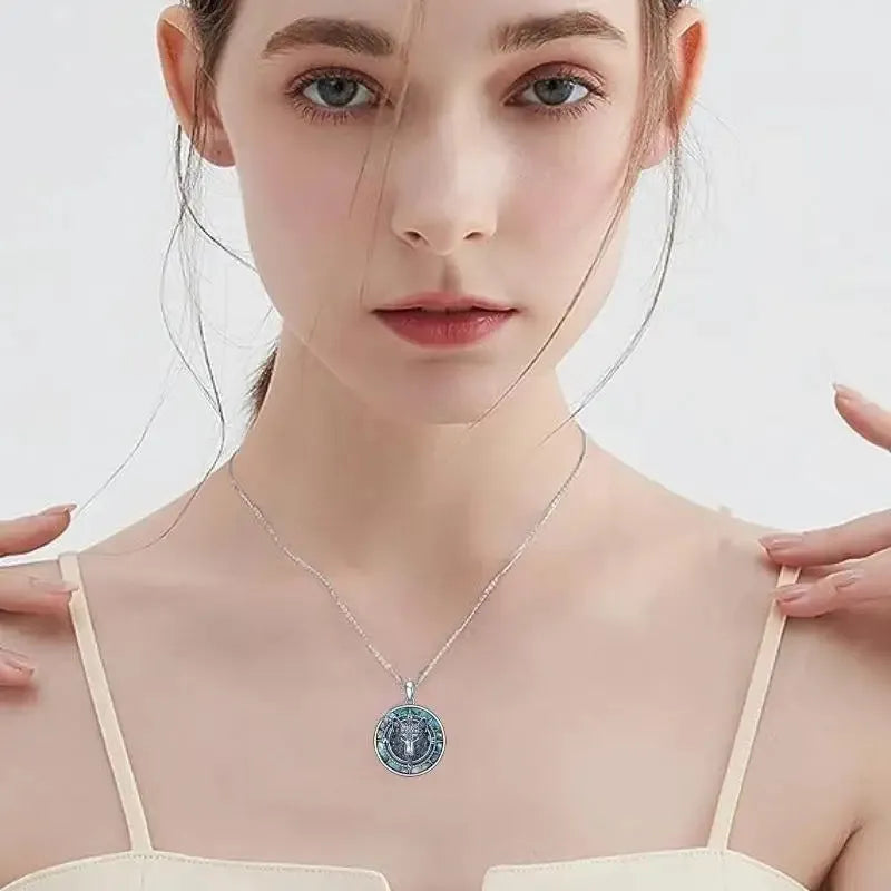 Wolf head pendant necklace with heart shape, copper lip chain, electroplated finish, XL1721 colour