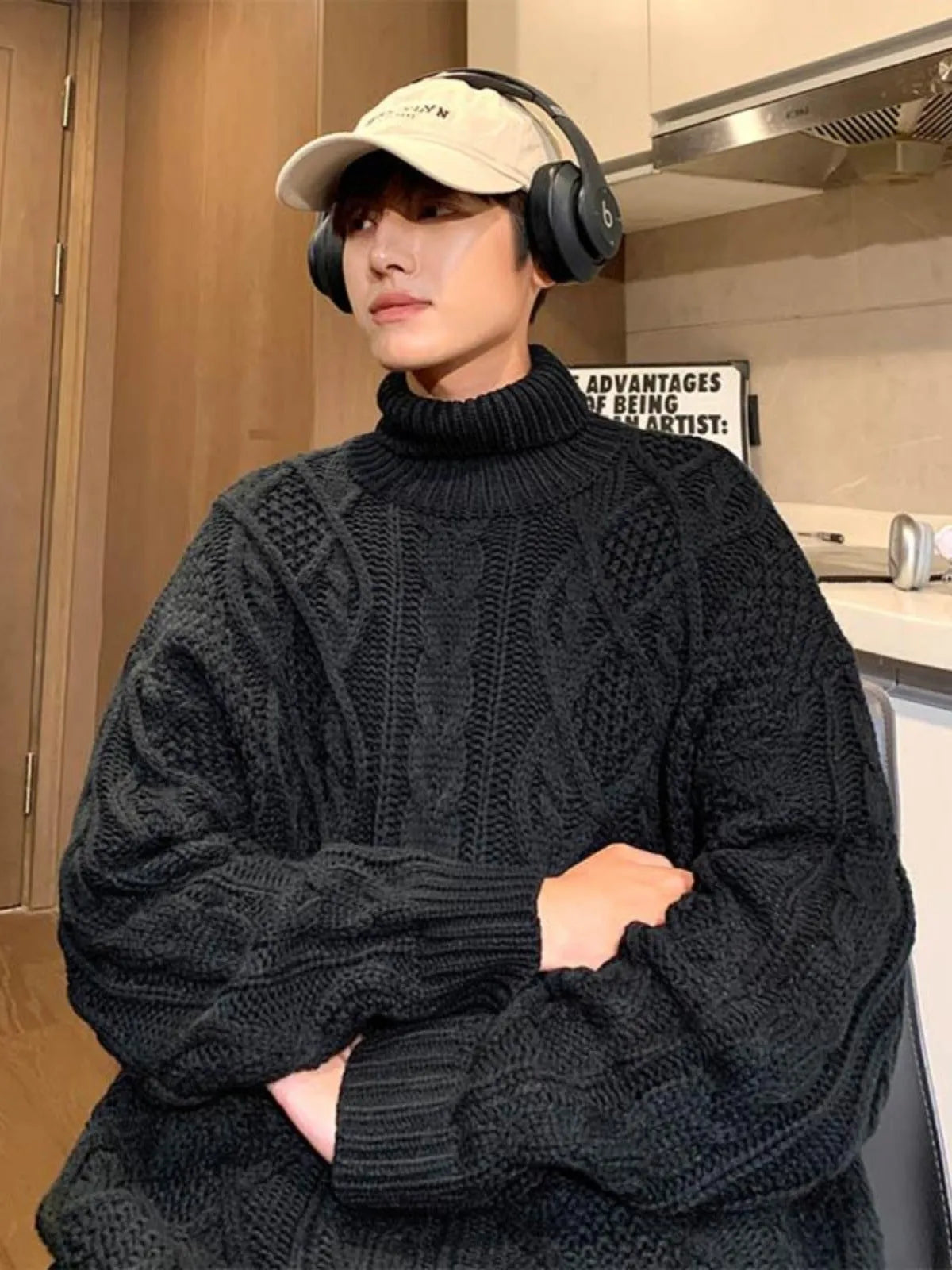 Japanese-style retro green jacquard turtleneck sweater, loose-fit wool-blend pullover for casual wear