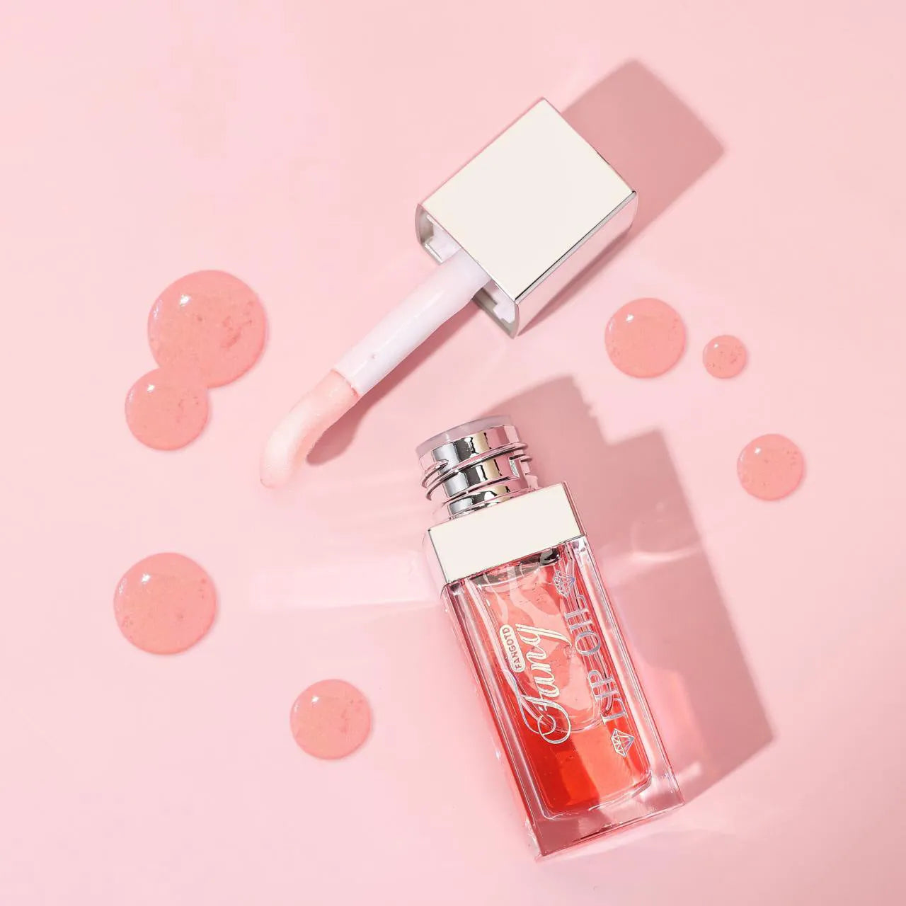 Five lip gloss and lipstick applicators in shades Style001, Style006, Style007, Style012, and Style015.