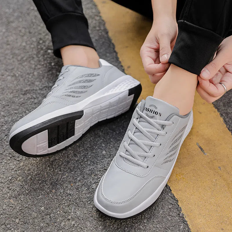 Men's low-top striped sneakers in black and gray, synthetic PU upper, mesh lining, thick rubber sole