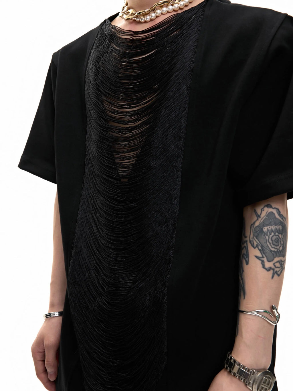 Men's drum black hollow out V-neck T-shirt with short sleeves and tassel detail