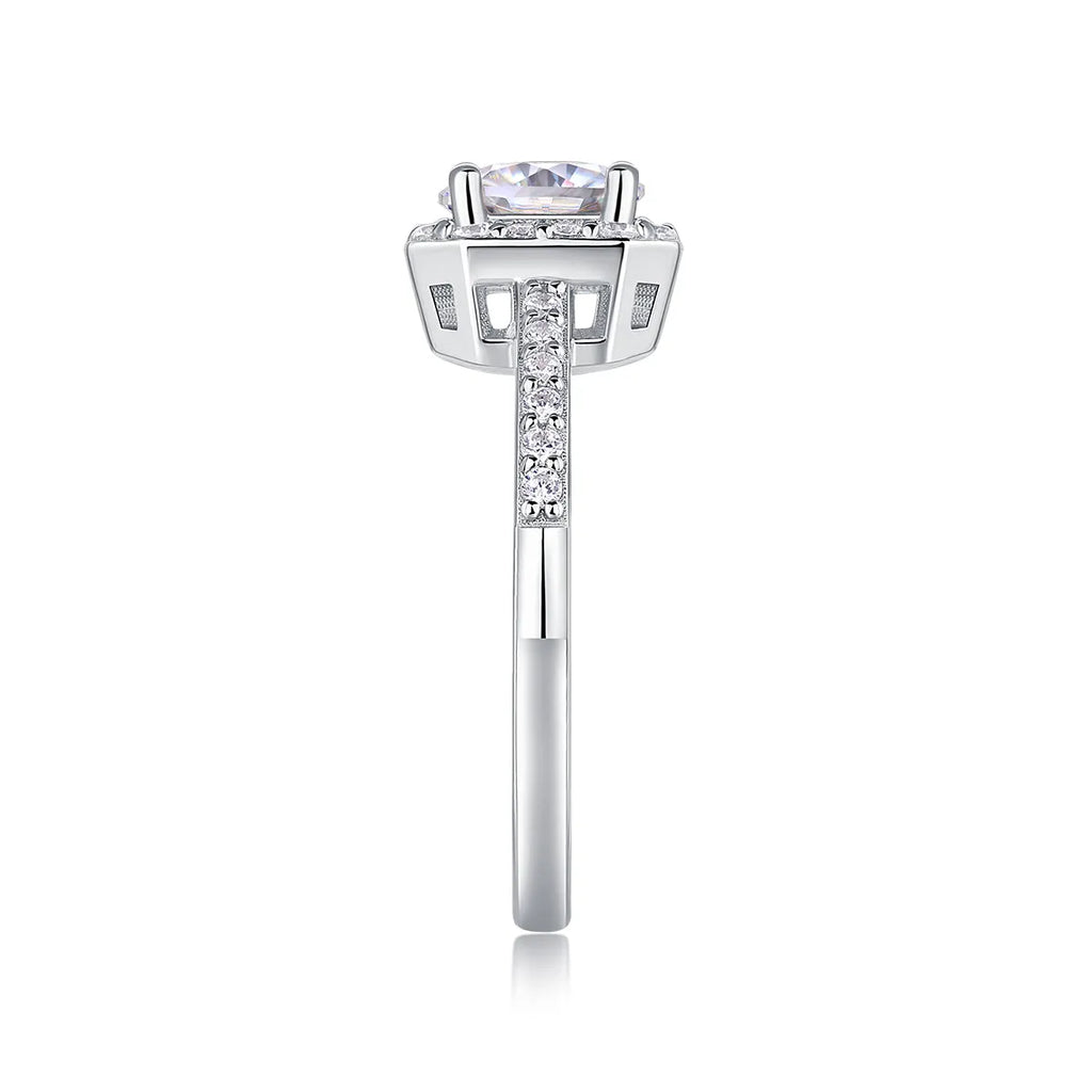 1 carat moissanite wedding ring set in S925 silver with platinum plating and gift box