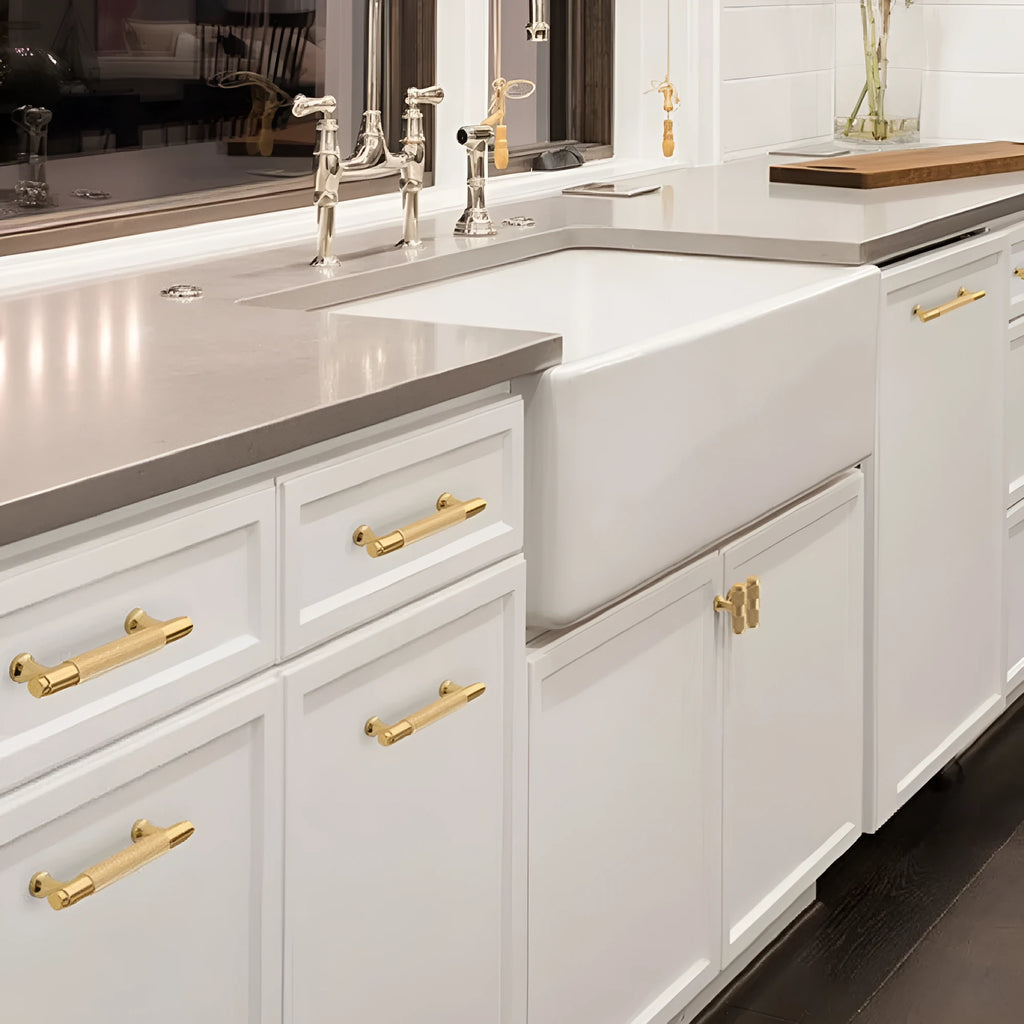Brushed brass aluminium alloy furniture handle with light luxury finish for cabinet doors and drawers