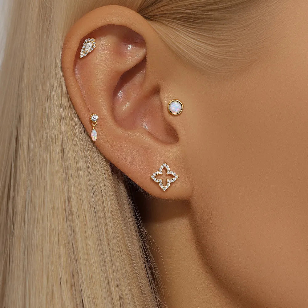 S925 sterling silver flat column geometric ear bone stud with gold electroplated finish.