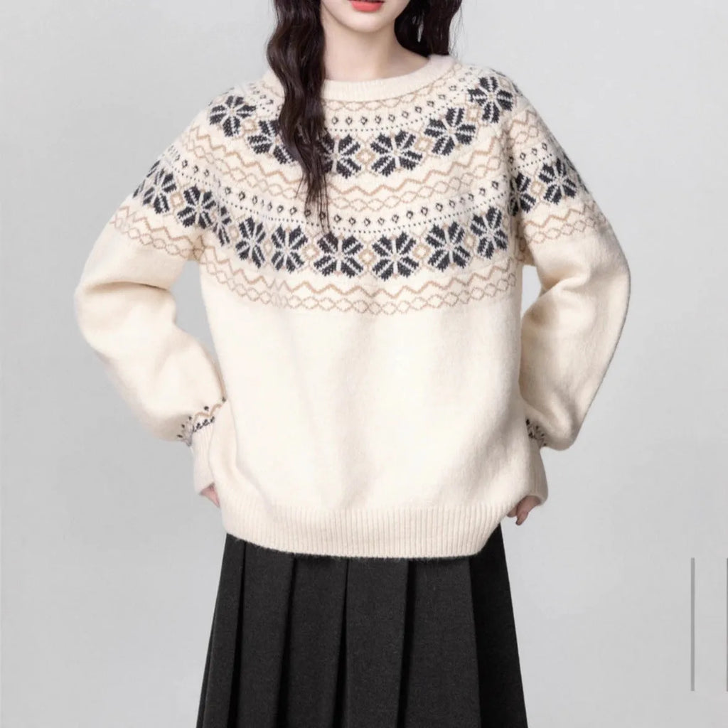 Women's Milky White vintage Fair Isle geometric pattern knit pullover sweater with loose fit.
