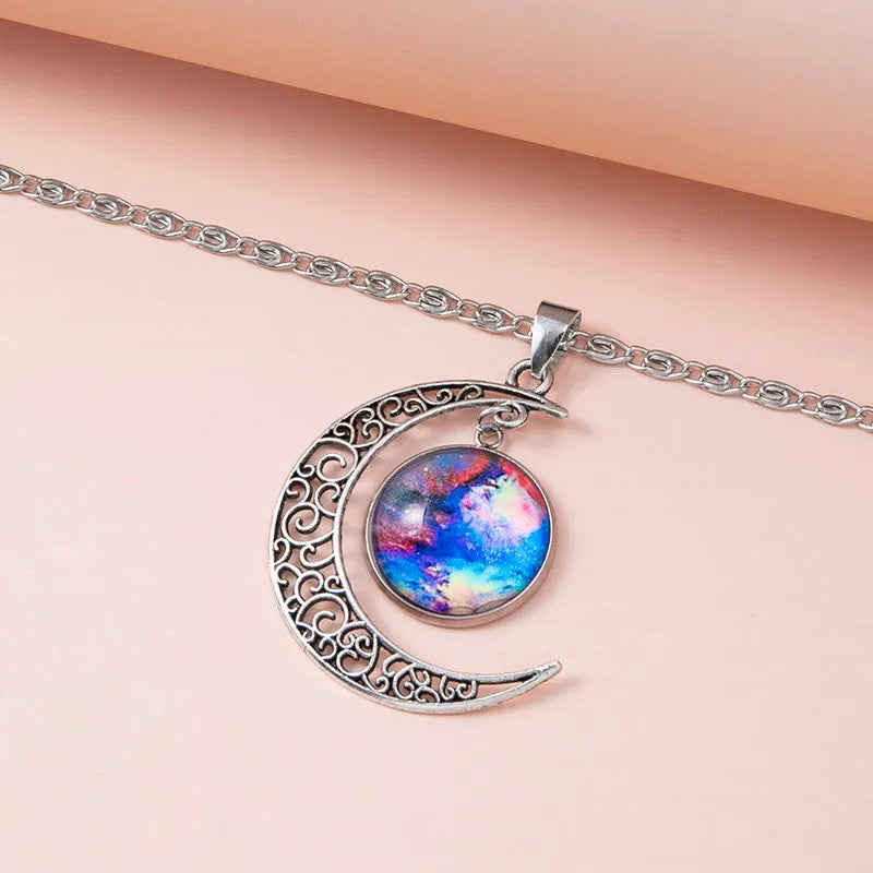Silver moon pendant necklace with 18mm glass on a 40+5cm Figaro chain for women and girls