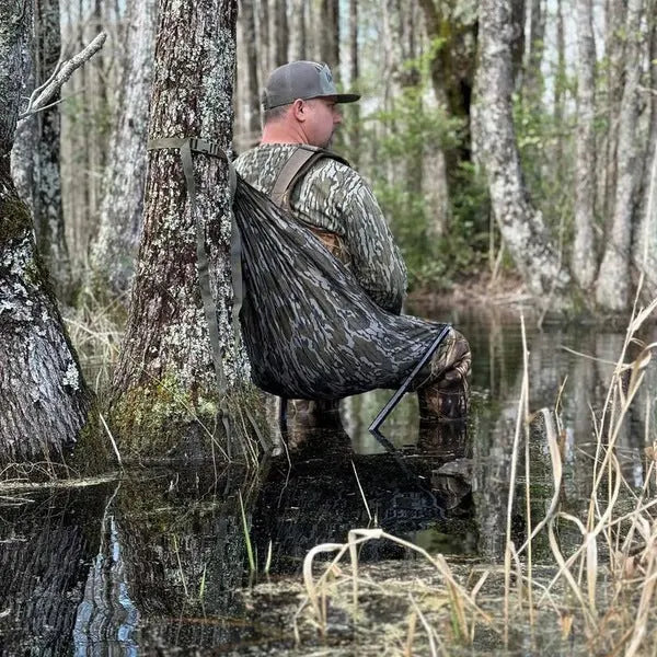 Fanatic Outdoor low hunting chair, high carbon steel folding seat in Moso Oak Original Lowland or Moss Oak Green Leaf
