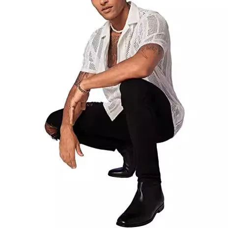 Men's short-sleeved knitted button shirt in black or white with jacquard texture and regular fit