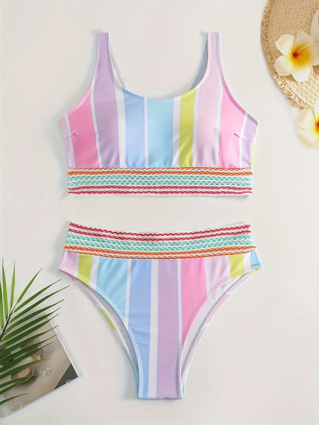 Women's striped sports bikini swimwear set in briefs style