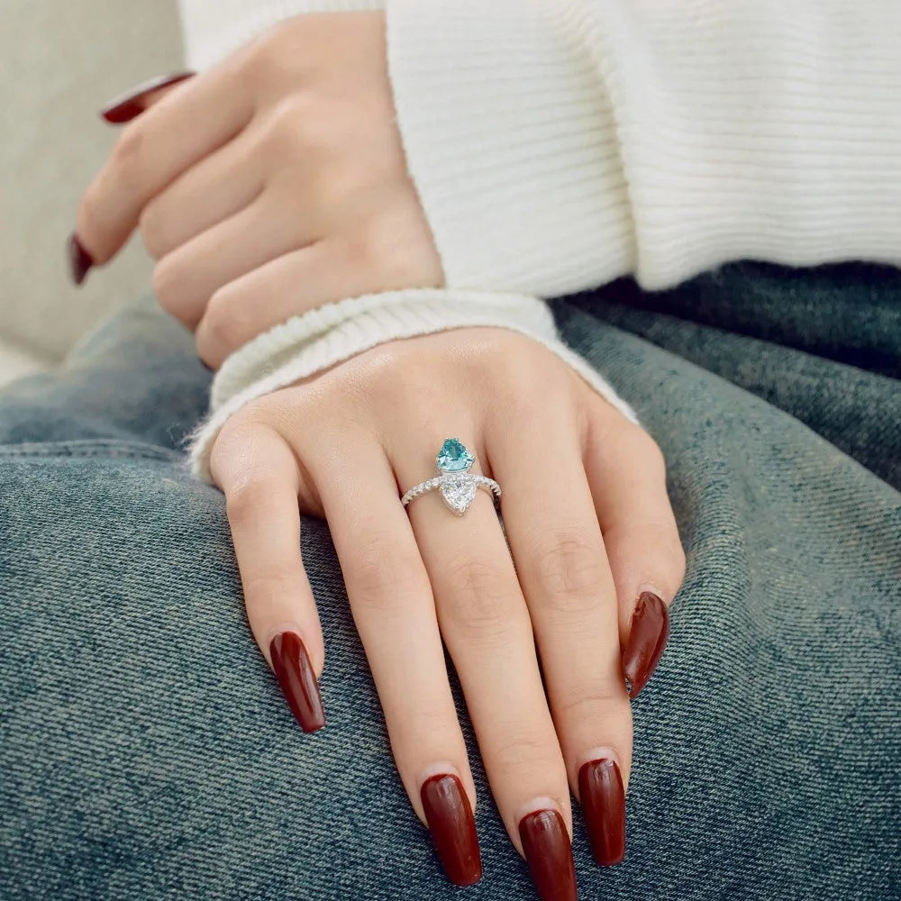 Sterling silver ring for women with two-colour zircon inlay and geometric triangle design