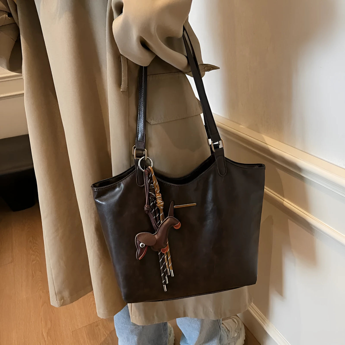 Large capacity PU tote bag for women, 39x29x13cm, zip top, double shoulder straps, Beige Black Brown Coffee