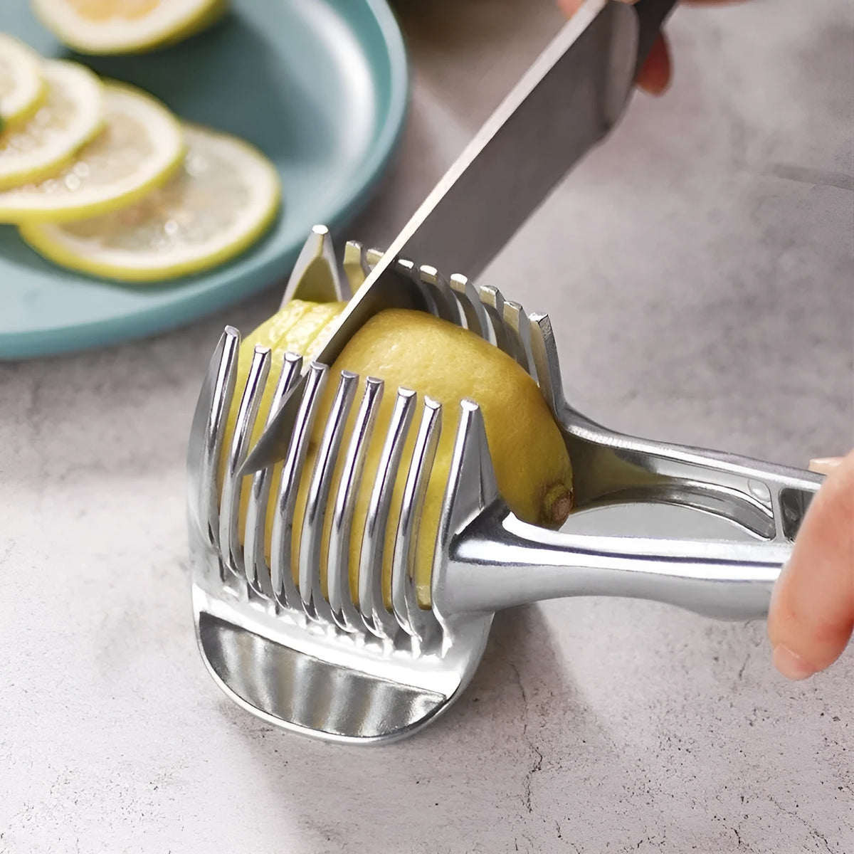 Silver plastic lemon slicer kitchen tool, 140g, for fruit and vegetable slices and cake cutting