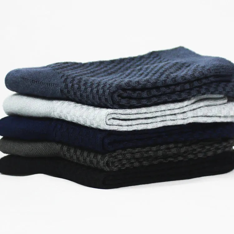 Men's bamboo fibre socks showing small square pattern in black colour with size scale