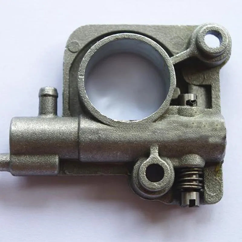 Chainsaw oil pump accessory for CS-350 CS2600 and CS2700 models in photo colour