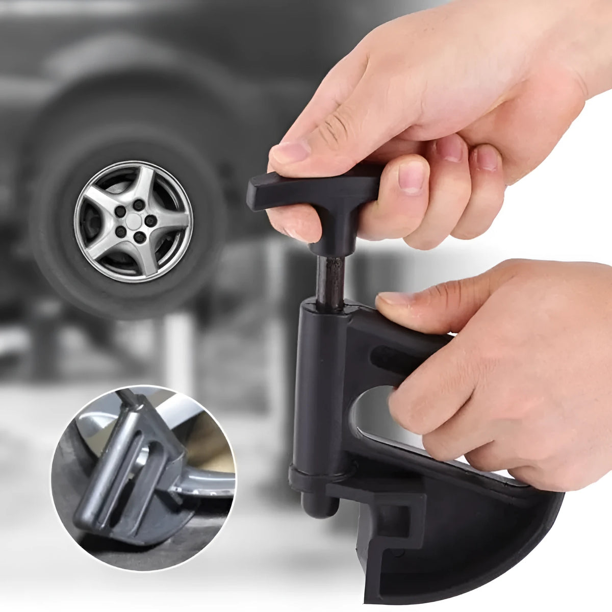 Black plastic tyre chucking machine accessory for tyre changers, 17.5 x 14.5 cm