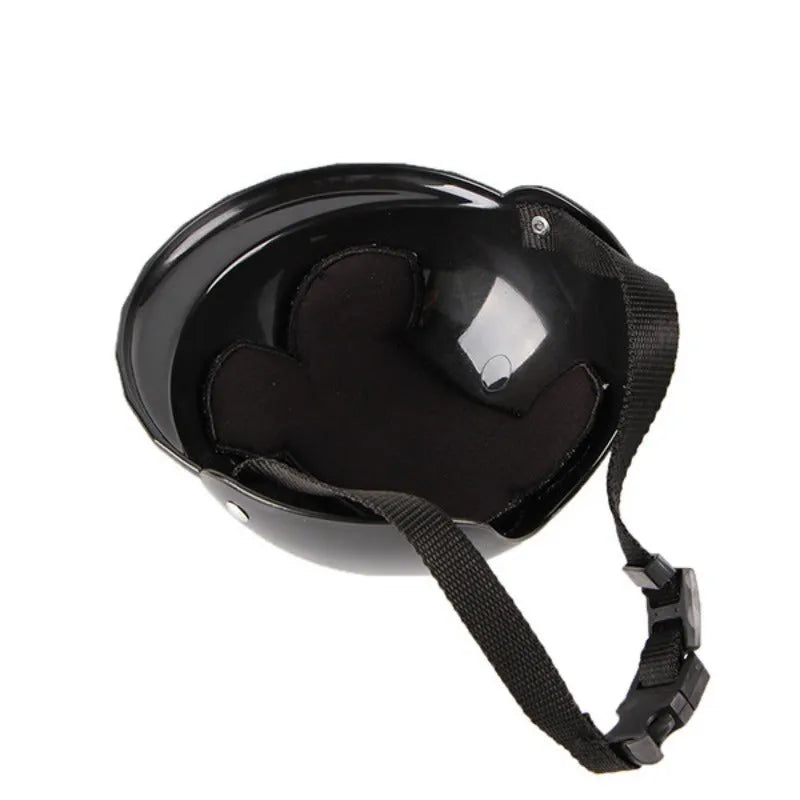 Pet toy helmet in ABS plastic with rivet link belt, available in five colours and three sizes
