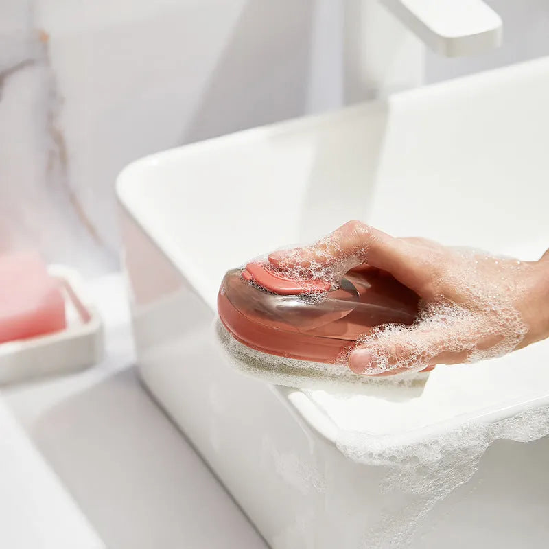 Automatic liquid cleaning brush in ABS plastic with ergonomic grip for shoes and laundry