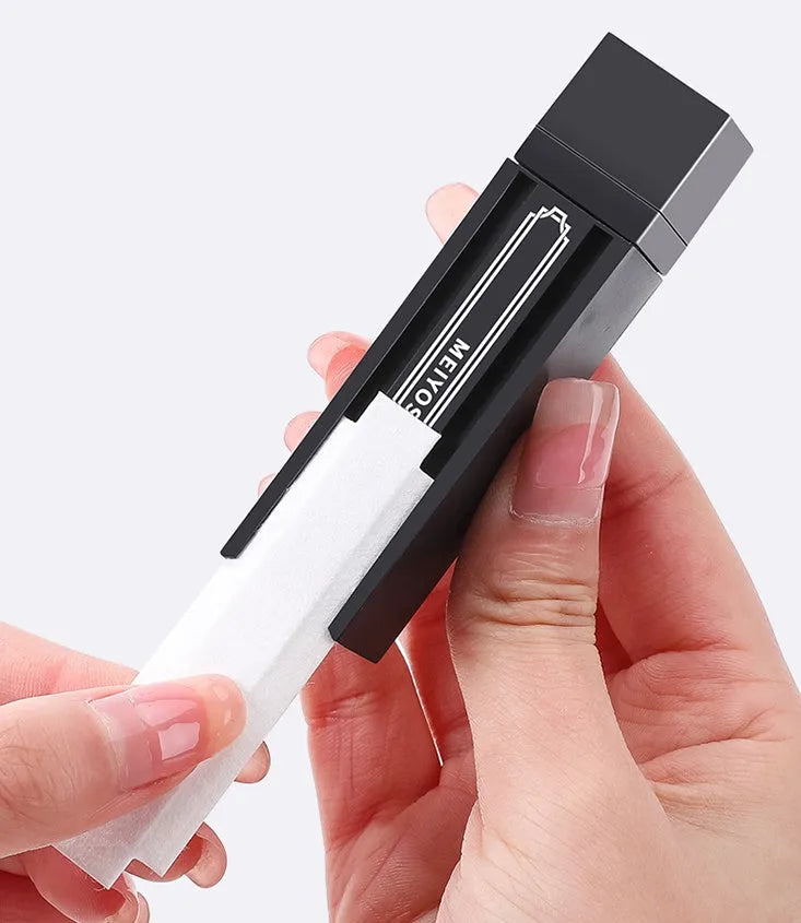 Black package containing 40 disposable pre-moistened wipes for mobile phone screen and body decontamination