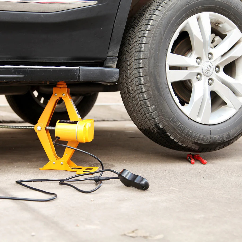 Electric hydraulic jack kit for vehicle mounting with 2 tonne capacity