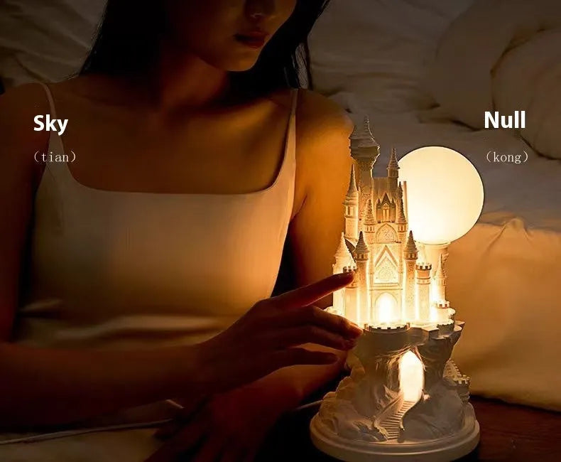 Fairy Tale Town aromatherapy night light gift box with lamp, essential oil, card and charging cable, 169x300x155mm