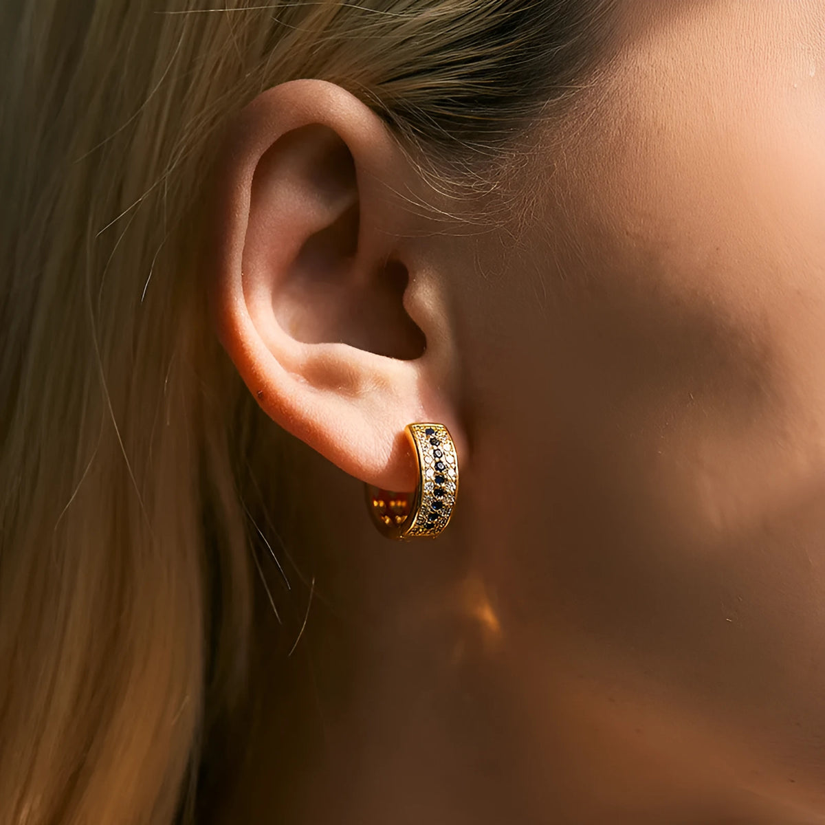 Round geometric women's earrings in copper with 18K gold electroplating, colour KE1268.