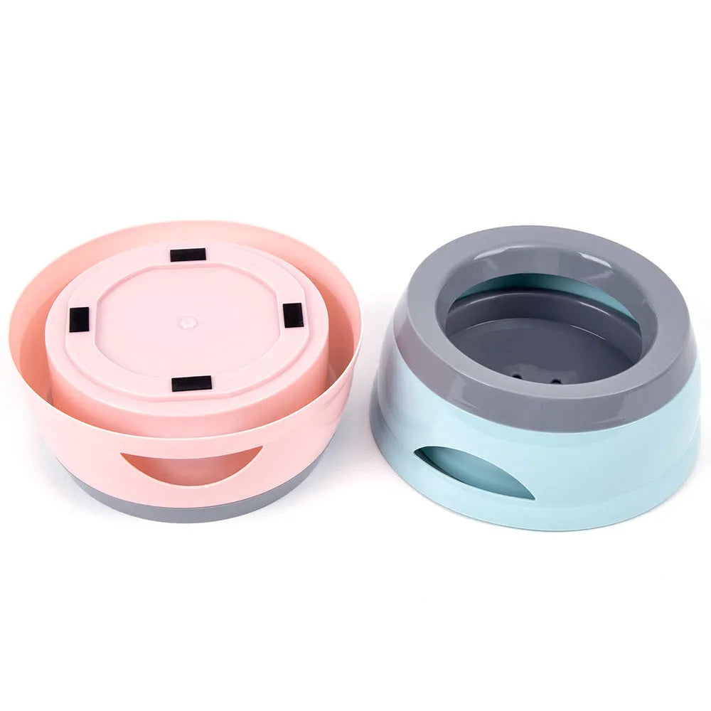 Non-spill floating pet bowl in granny grey made from ABS plastic measuring 15.3x18.9x8cm