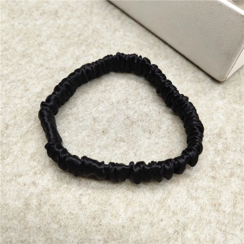 100% mulberry silk hair scrunchie with 1cm seamless band in multicolour options