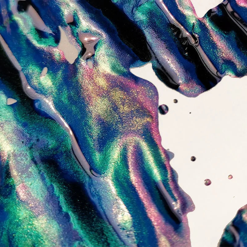 Bottle of MEMORY-0420 gradient sheen ink in gold powder colour for fountain pens.