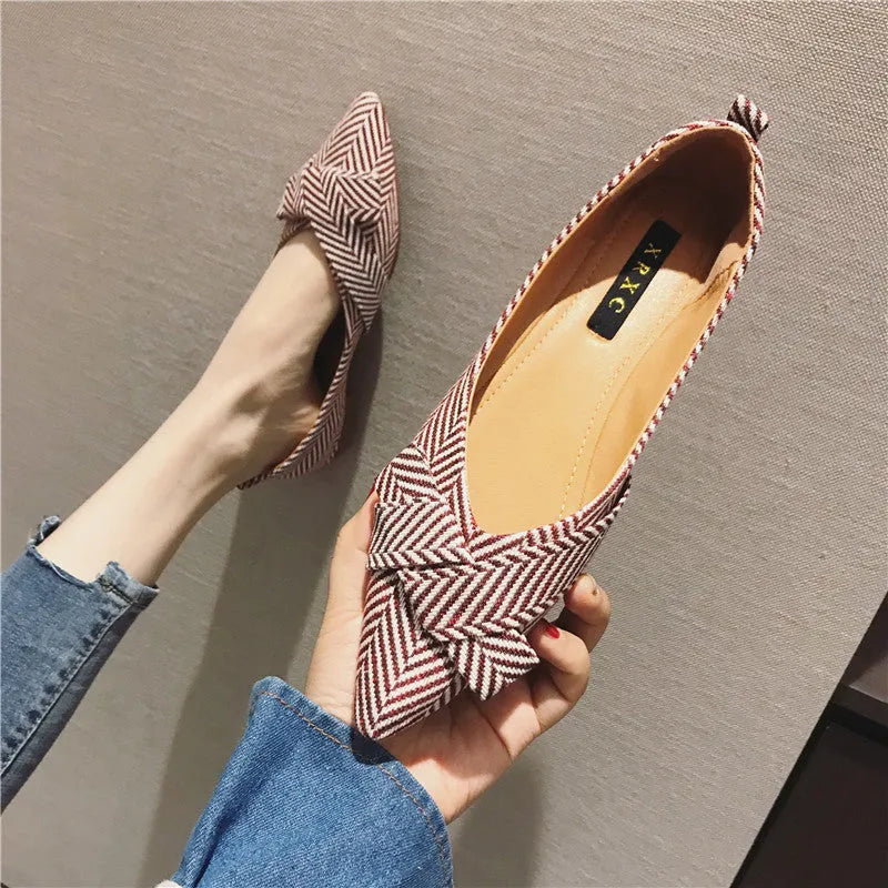 Women's Korean style pointed shallow mouth shoes in red and black with low flat heel