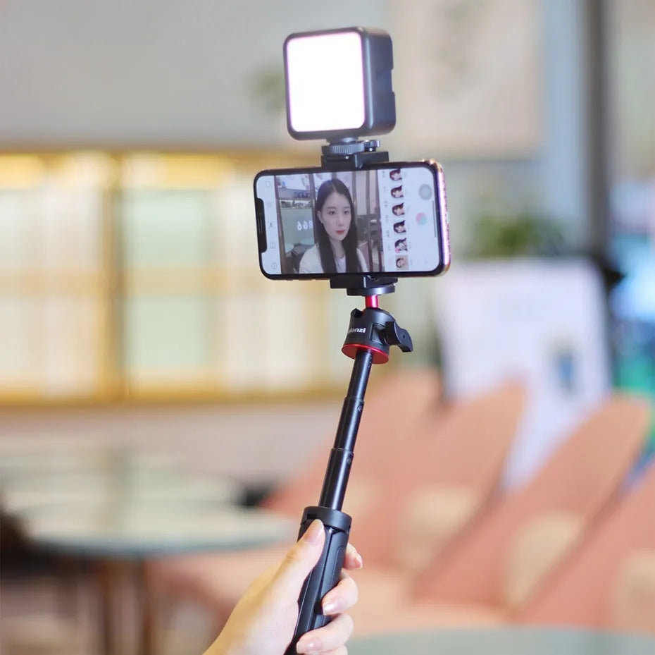 Vlog bracket set with mobile phone mount, integrated fill light, and included phone stand