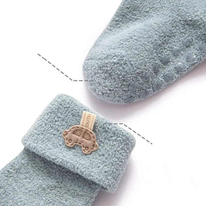 Set of 4 baby socks in mixed colours with velvet keep warm feature and non-slip sole