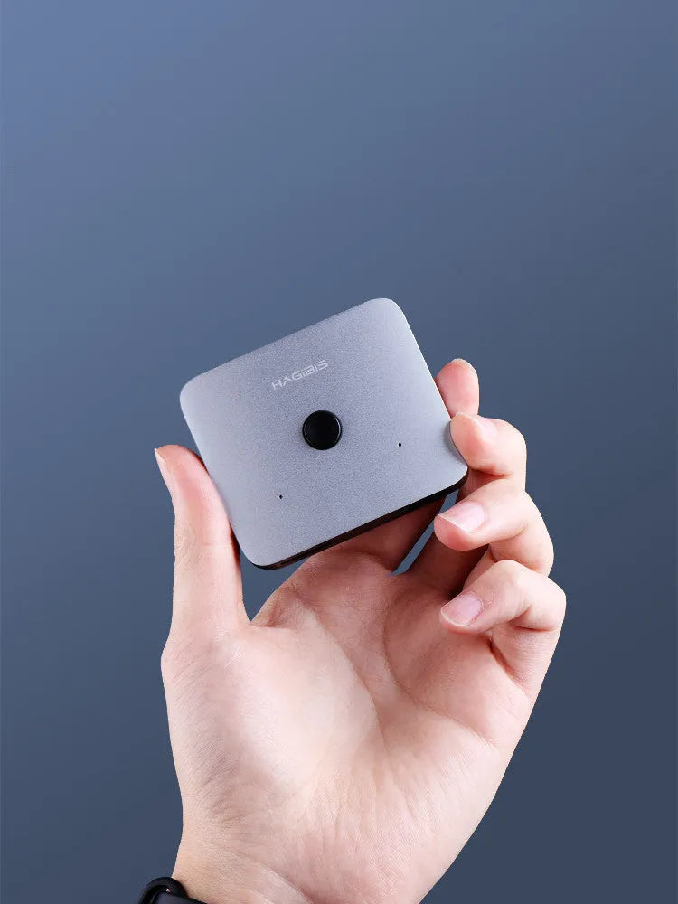 Gray Haibeisi HDMI splitter showing 1 input and 2 output ports for 4K signal distribution