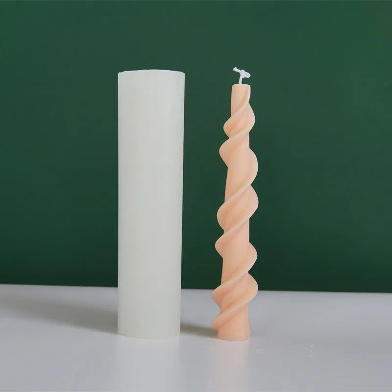 Spiral lace rod silicone candle mould with rotating screw mechanism for DIY candle making