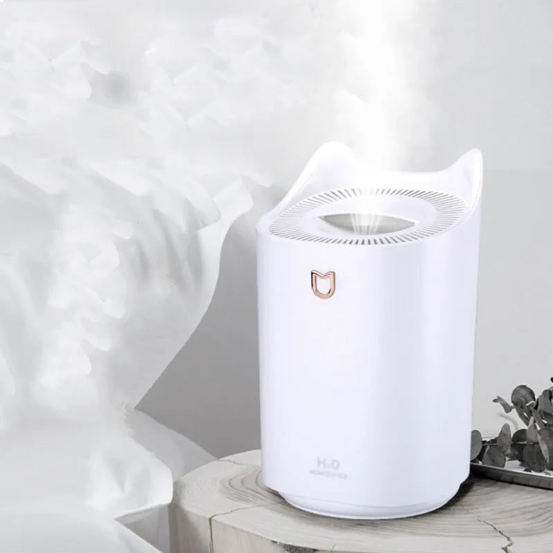 Double spray humidifier with three mist outlets and USB cable in Coral Pink or Glacier White colour