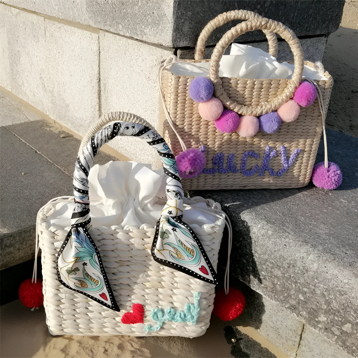 Thailand straw handbag with hydrangea letter embroidery, horizontal square shape, polyester lining and no straps, in photo colour.