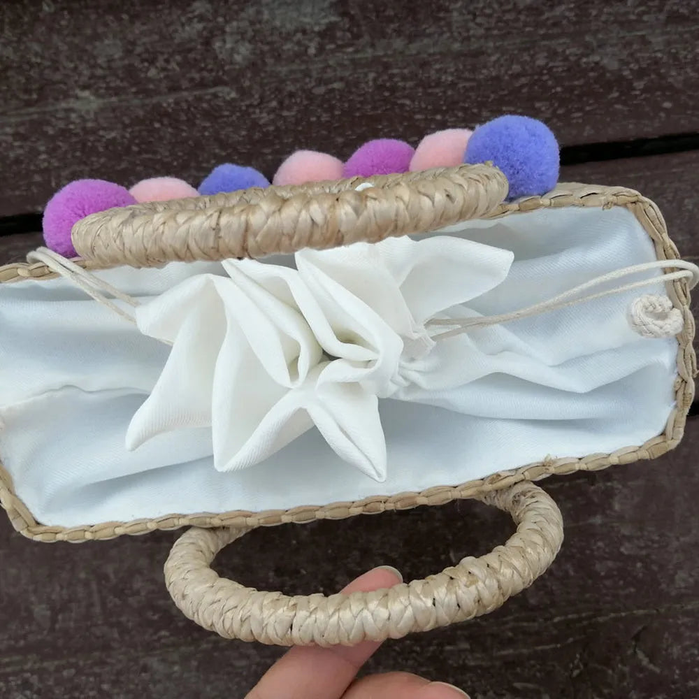 Thailand straw handbag with hydrangea letter embroidery, horizontal square shape, polyester lining and no straps, in photo colour.