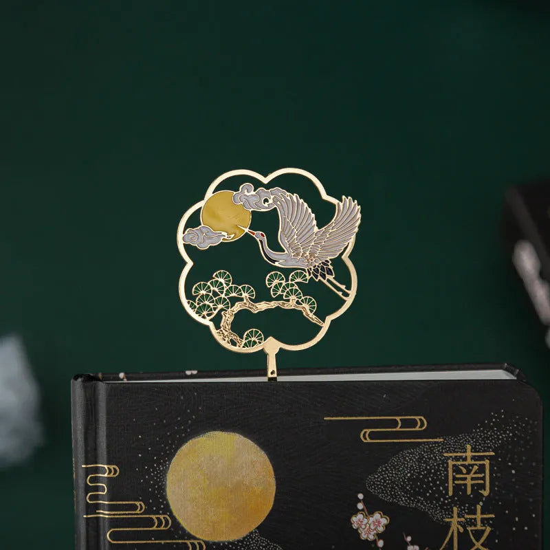 Chinese style metal feather pen set with notebook and multiple feather colours