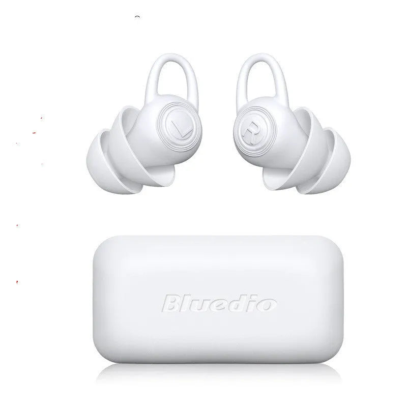 White soft silicone ear plugs for noise reduction, individually packaged