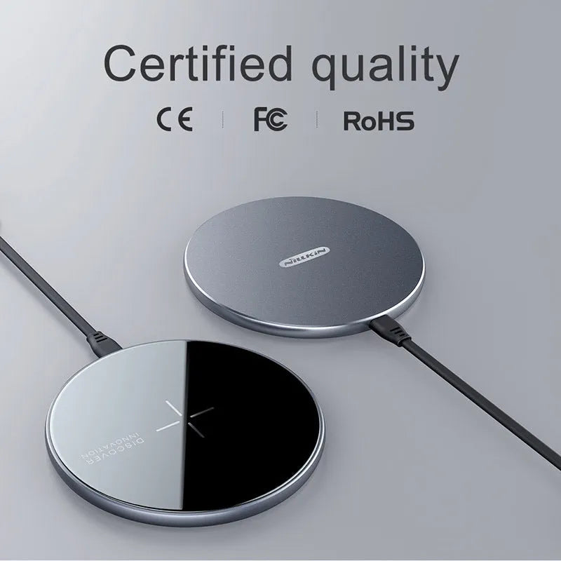 Black MagSlim magnetic wireless charger for smartphones showing 10W charging output