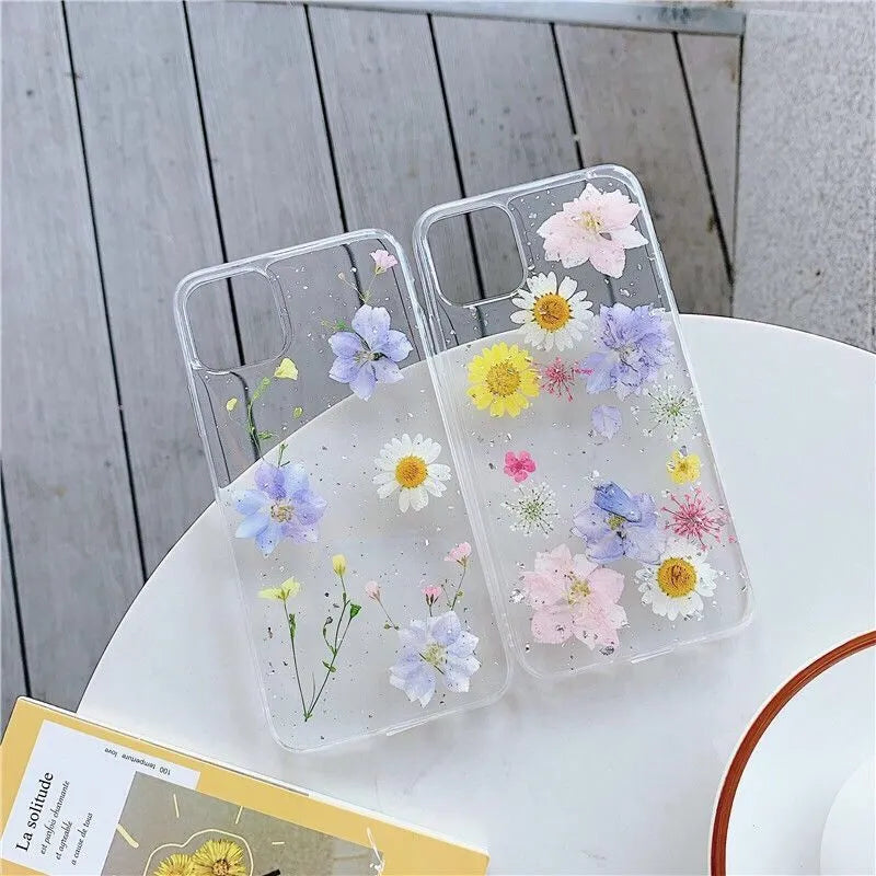 Real dried daisy flower phone case with gold glitter epoxy finish, transparent TPU back cover for iPhone