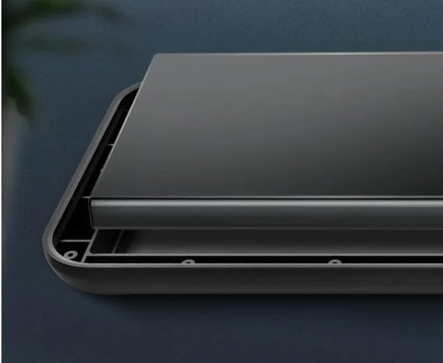 Ultra-thin black TPU back clip battery for iPhone 12 with multi-U port output.