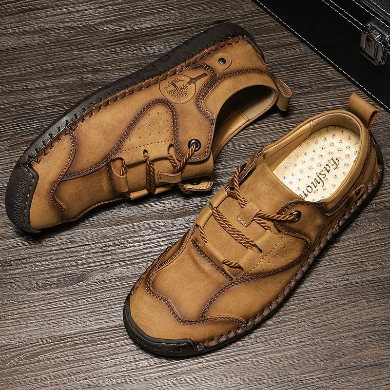 Men's plain pattern casual leather shoes with round toe and microfiber upper