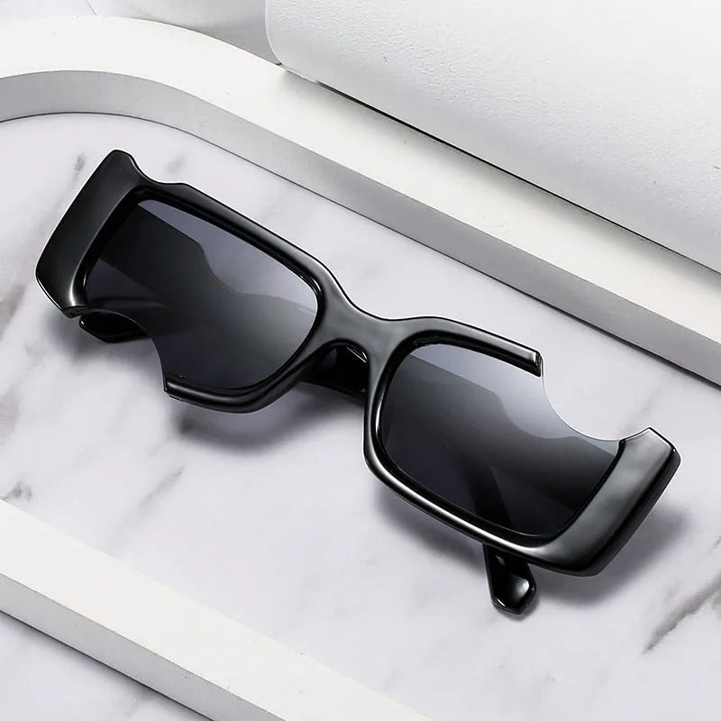 Retro sunglasses with PC frame and UV400 protection in a colour option for men and women