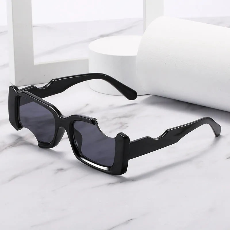 Retro sunglasses with PC frame and UV400 protection in a colour option for men and women