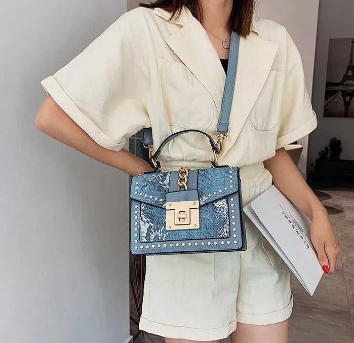 Women's alligator shoulder bag in PU fabric, 21cm x 15cm x 9cm, shown in available colours