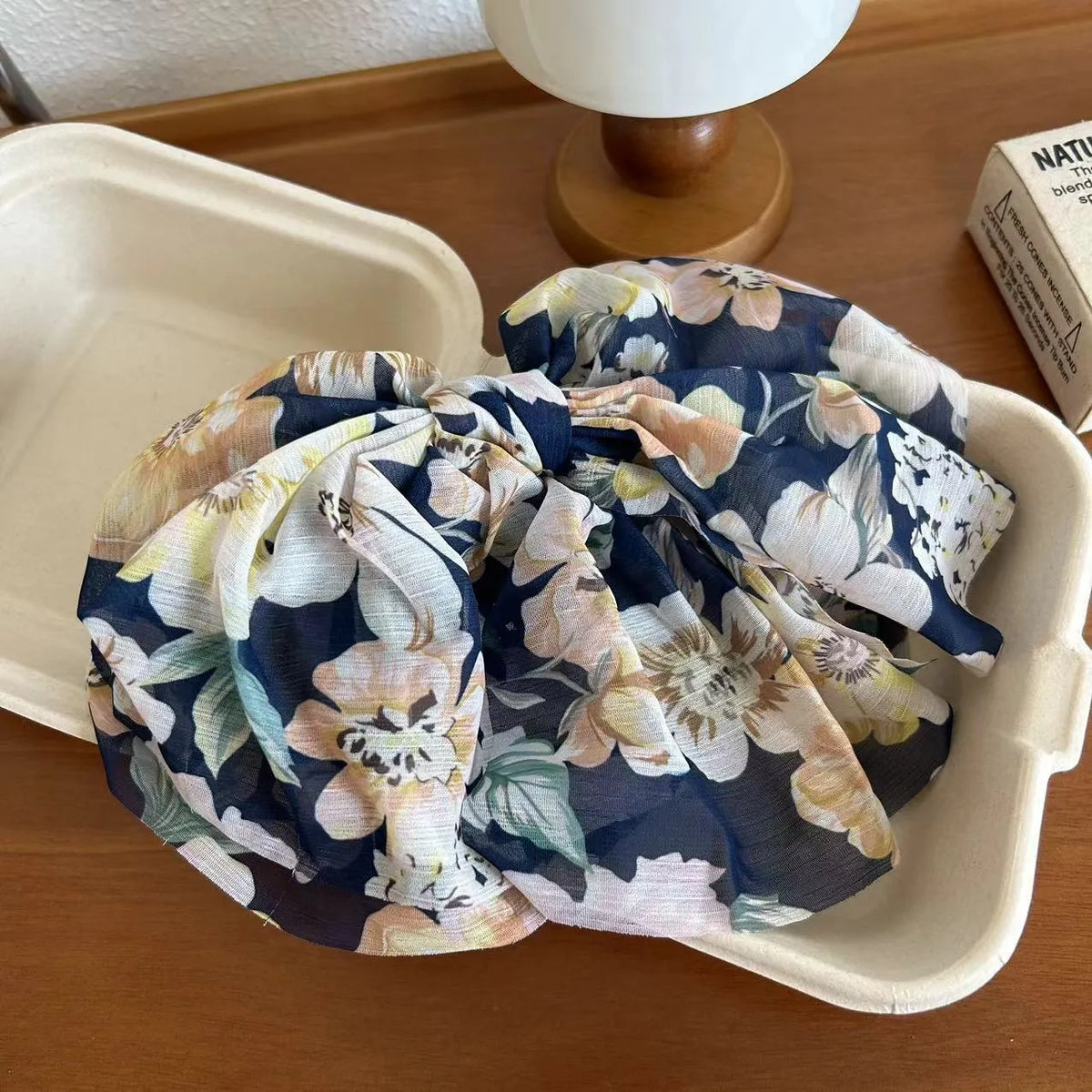 Floral bow chiffon tulle hair band in pink or navy blue for women, retro style cloth hair accessory