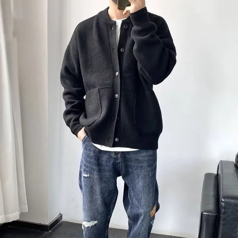Men's loose cardigan sweater in black, green or apricot with round neck and long sleeves