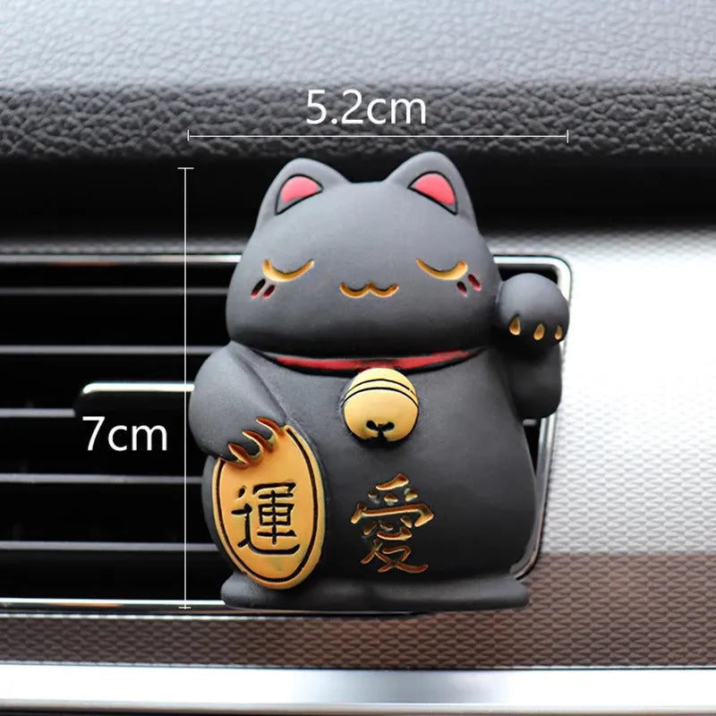 Black and white cat resin aromatherapy clip for car air conditioning vents with cotton pads