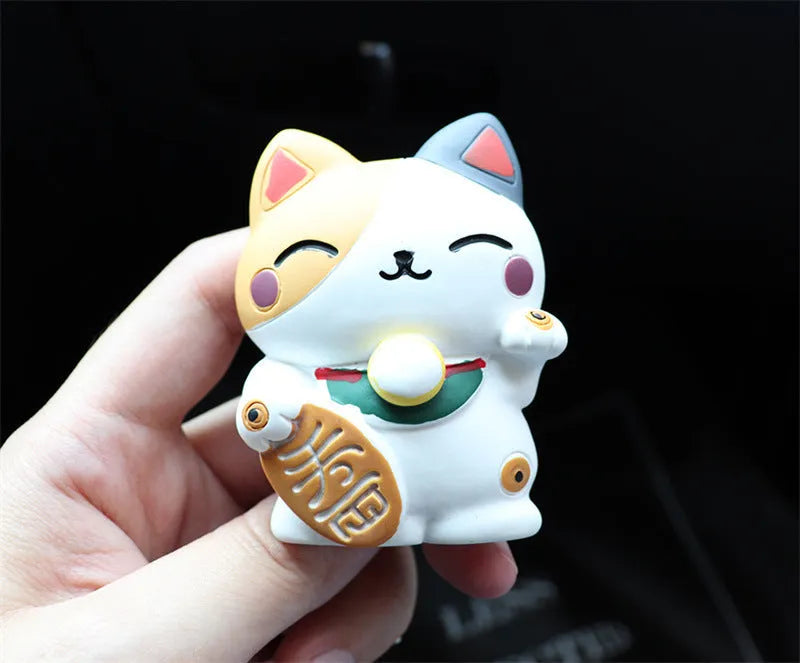 Black and white cat resin aromatherapy clip for car air conditioning vents with cotton pads